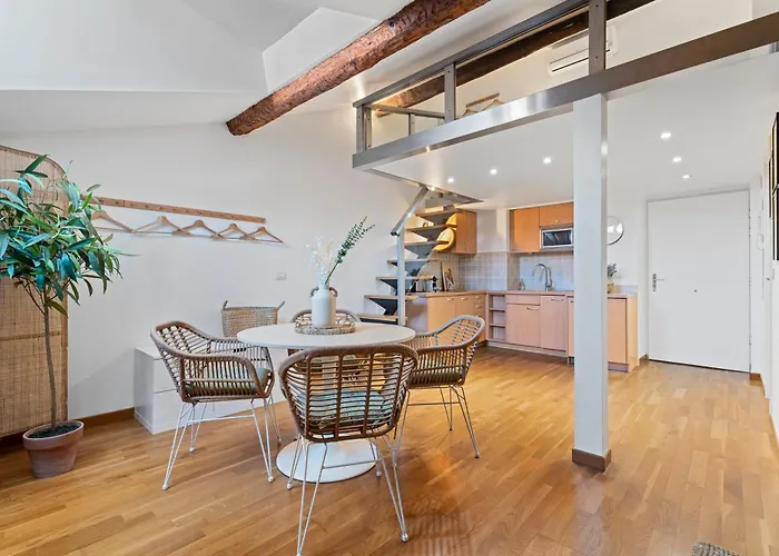 Nice Renting - 3 Massena - Chic Escape Luxury Duplex Place Massena