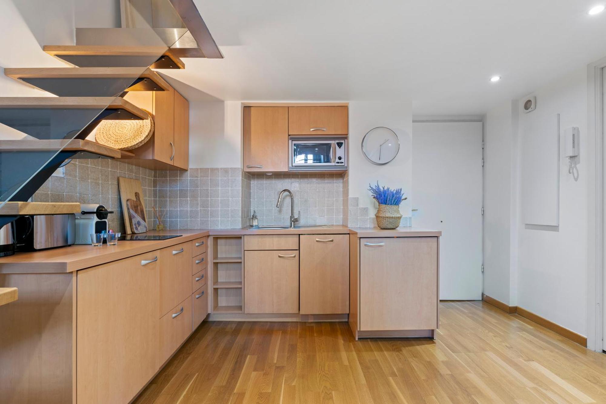 Renting - 3 Massena - Chic Escape Luxury Duplex Place Massena Apartment Nice